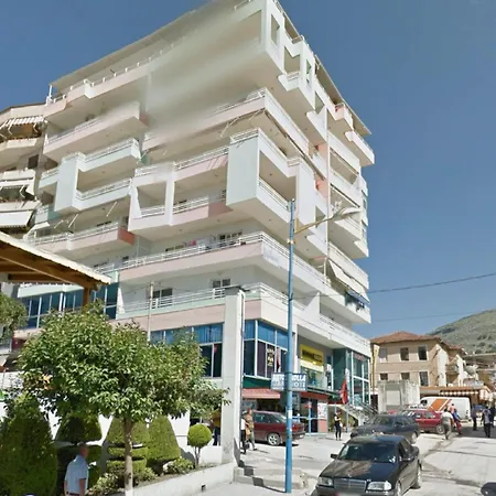 Center D Apartman *